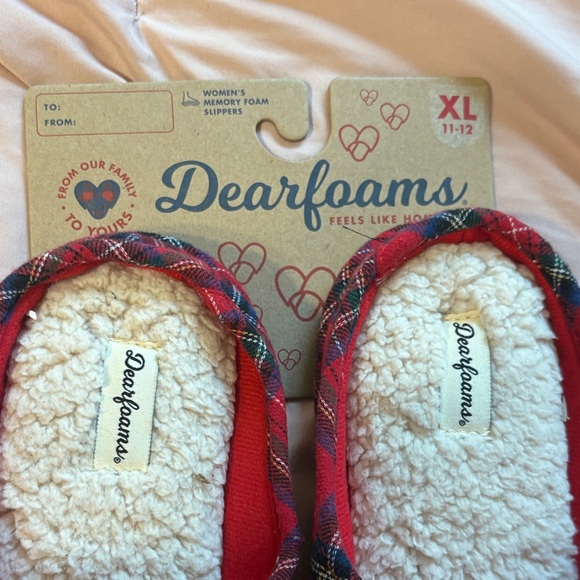 Dearfoams Red Plaid Mama Bear Slippers - Picture 8 of 11